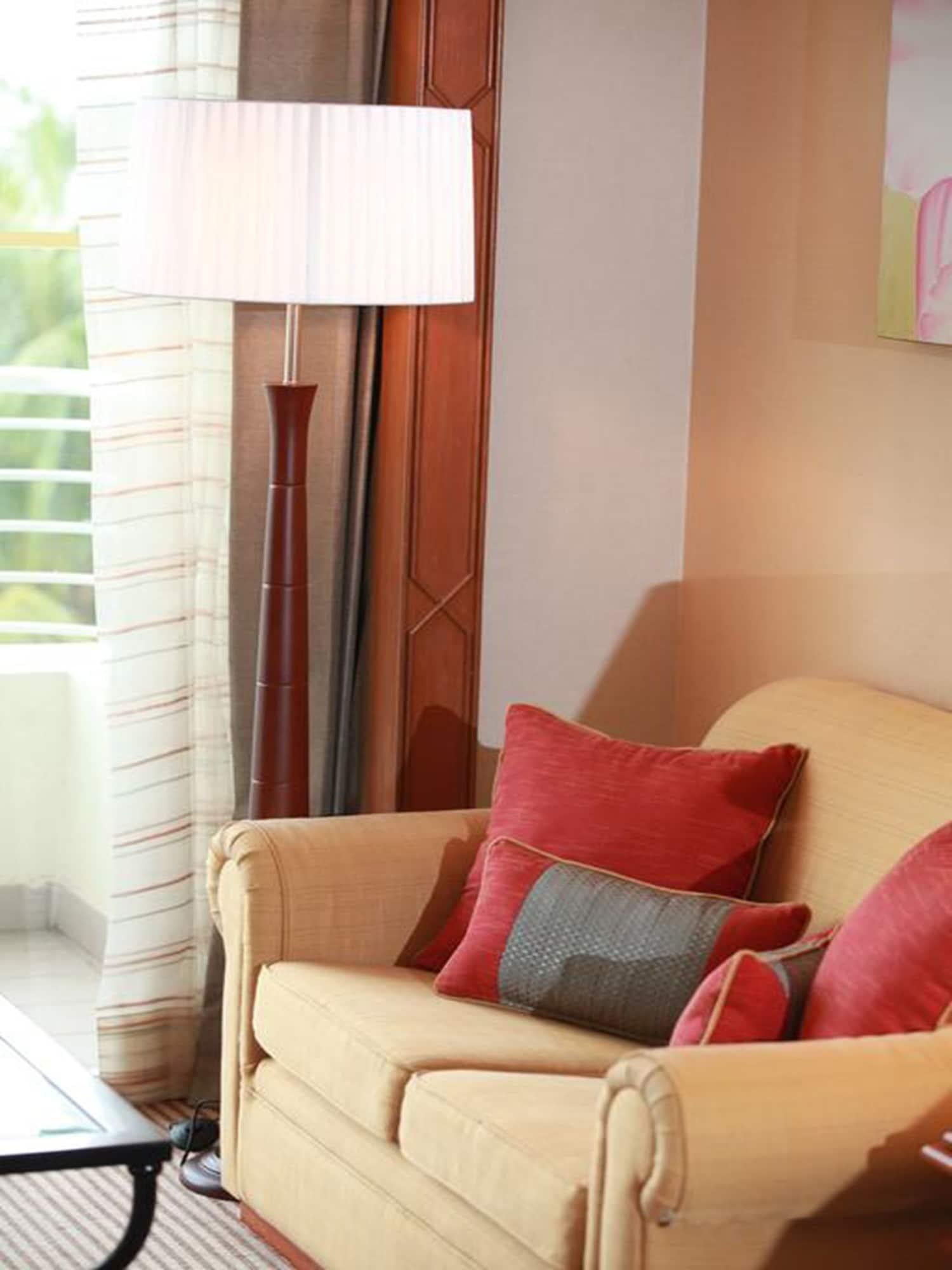 Dorsett Grand Labuan Hotel Kültér fotó