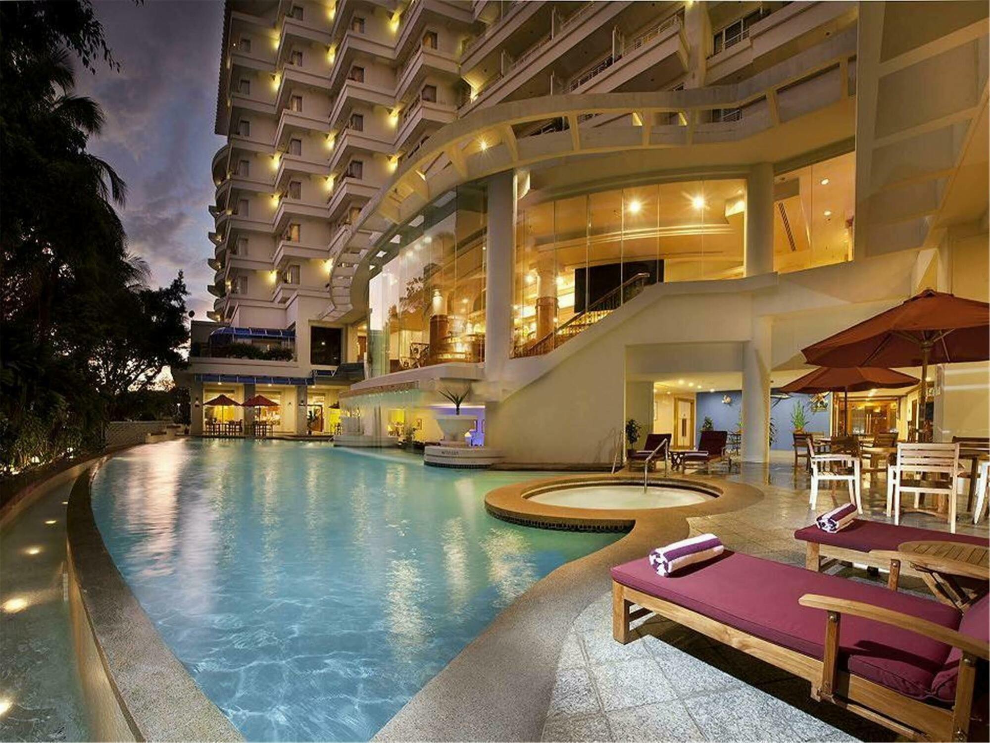 Dorsett Grand Labuan Hotel Kültér fotó