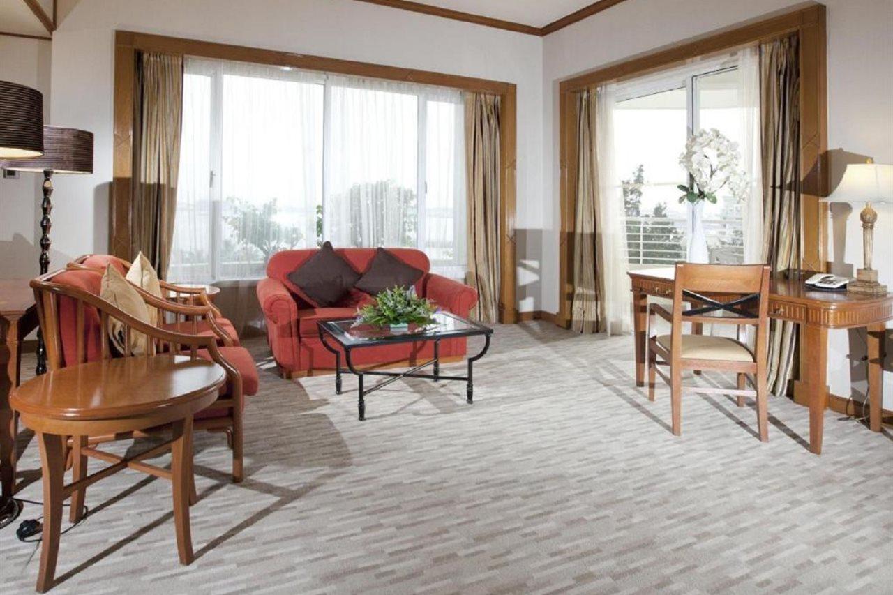 Dorsett Grand Labuan Hotel Kültér fotó
